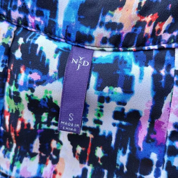 NYDJ Multicolor Pintuck Henley Blouse S pleated back hidden buttons 3/4 sleeves - Picture 5 of 12